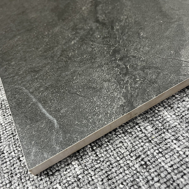 非マットを60 x 120艶をかけた居間の床のためのセラミック タイルの無作法なダーク グレーを入れなさい