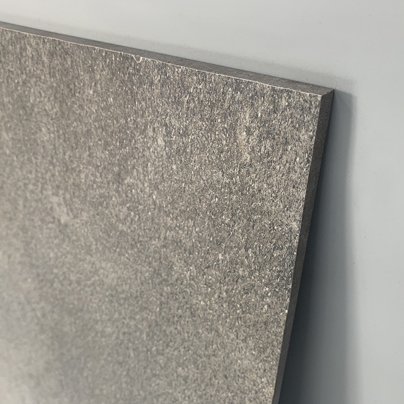 マット灰色の荒い型の陶磁器の床タイル600x600mmの反スリップ