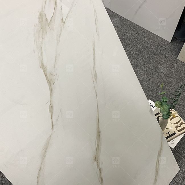 600×1200mm 高光沢 カララ 白色 磨き グラス 床 石灰 陶器 タイル