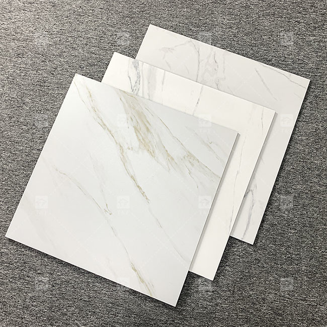 白色の大理石の見方 寝室またはキッチンのためのポルセランの田舎タイル